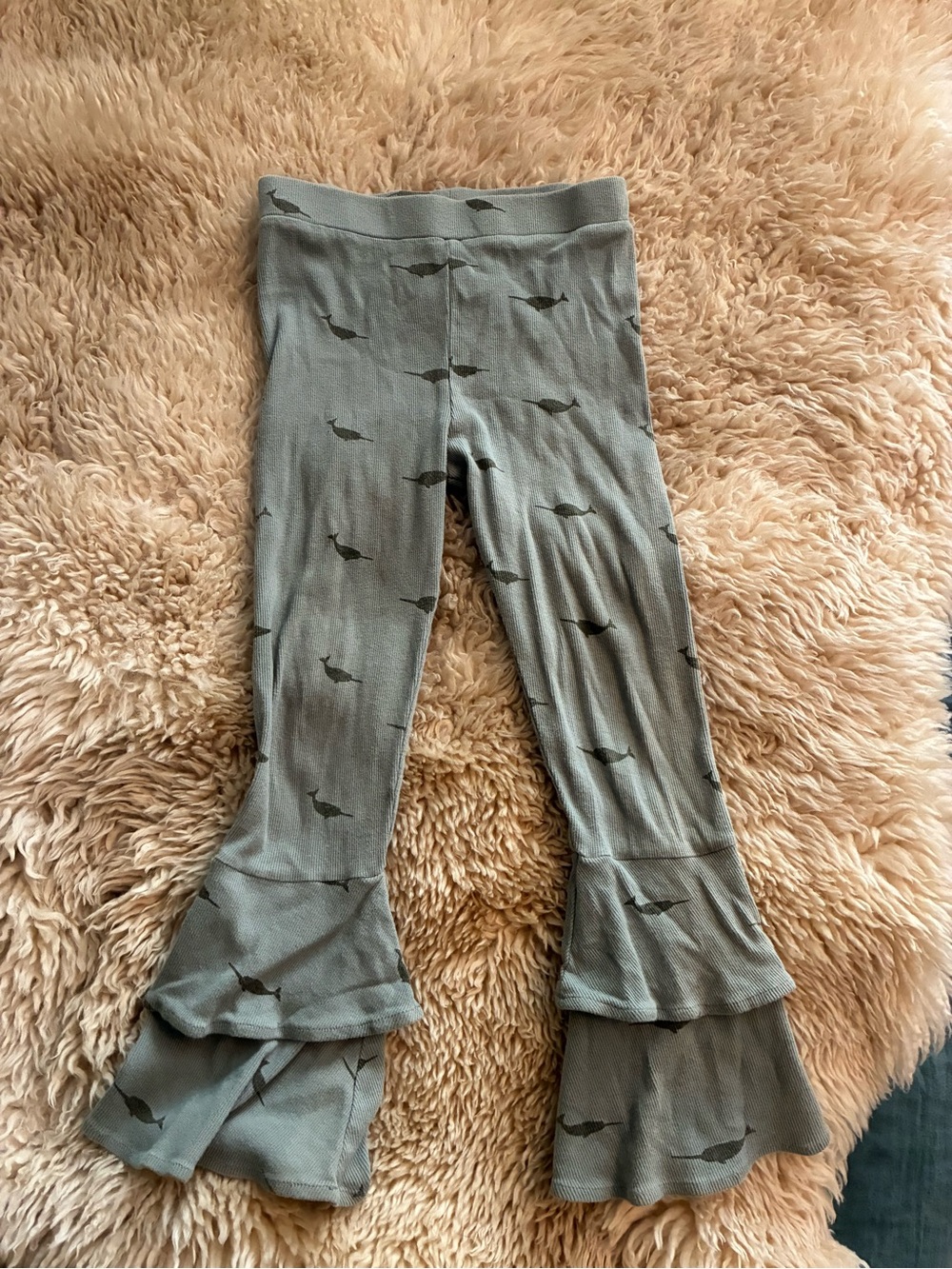 Kate Quinn Anne Pants Ruffle Hem Narwal light blue green